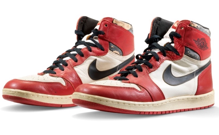 Un par de zapatillas Nike de Jordan se vendió por 615.000 dólares | Basquet  Plus