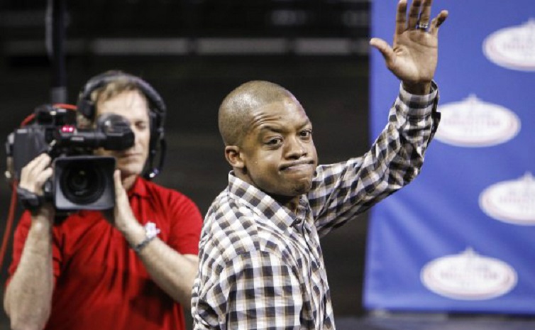 steve-francis-waving.jpg